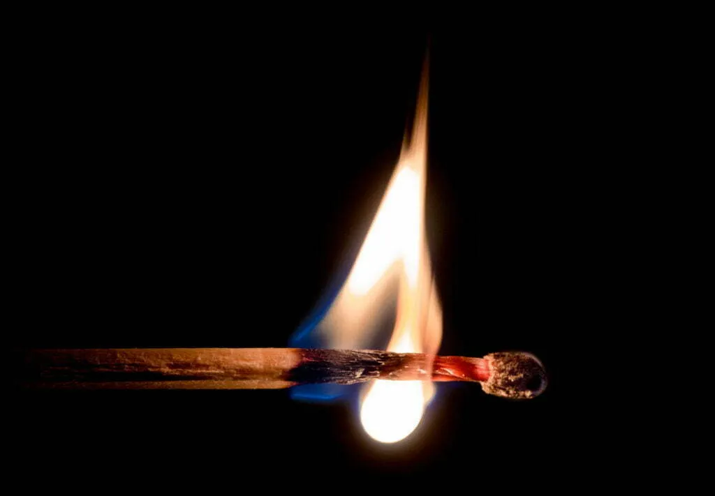 Plásticos resistentes al fuego: Cómo ignifugar materiales plásticos