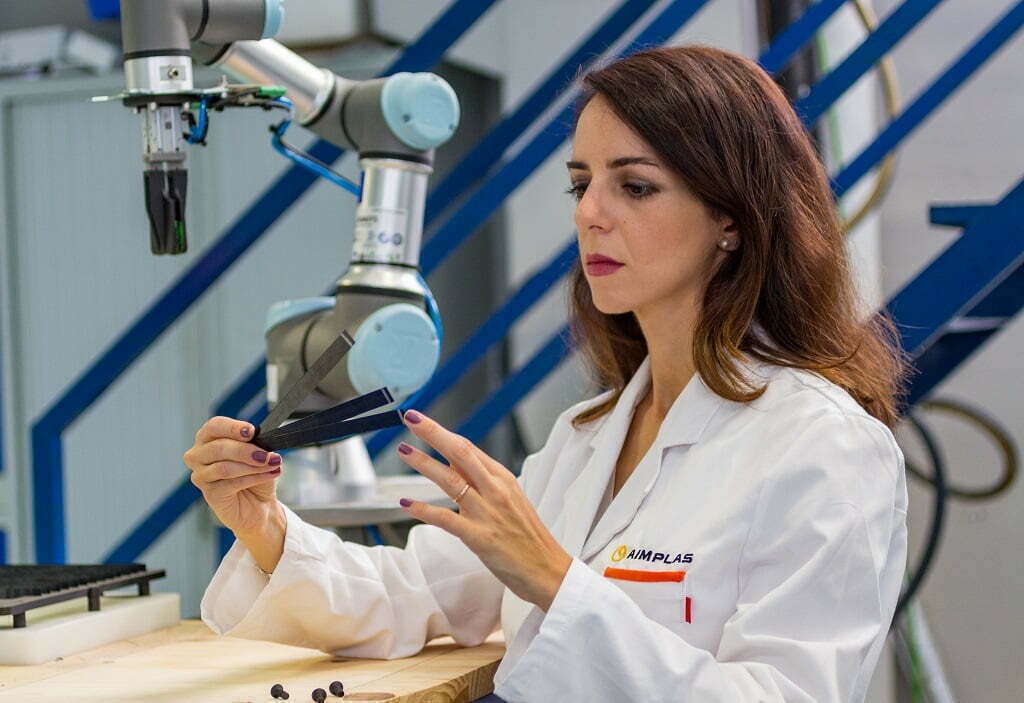 AIMPLAS y TEKNIKER crean una nueva solución de reciclaje para la aeronáutica que permite reaprovechar hasta el 80% de los materiales termoplásticos