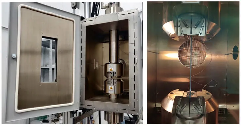 Figura 3. Cámara de temperatura con un sistema de mordazas para un ensayo de propiedades en tracción.