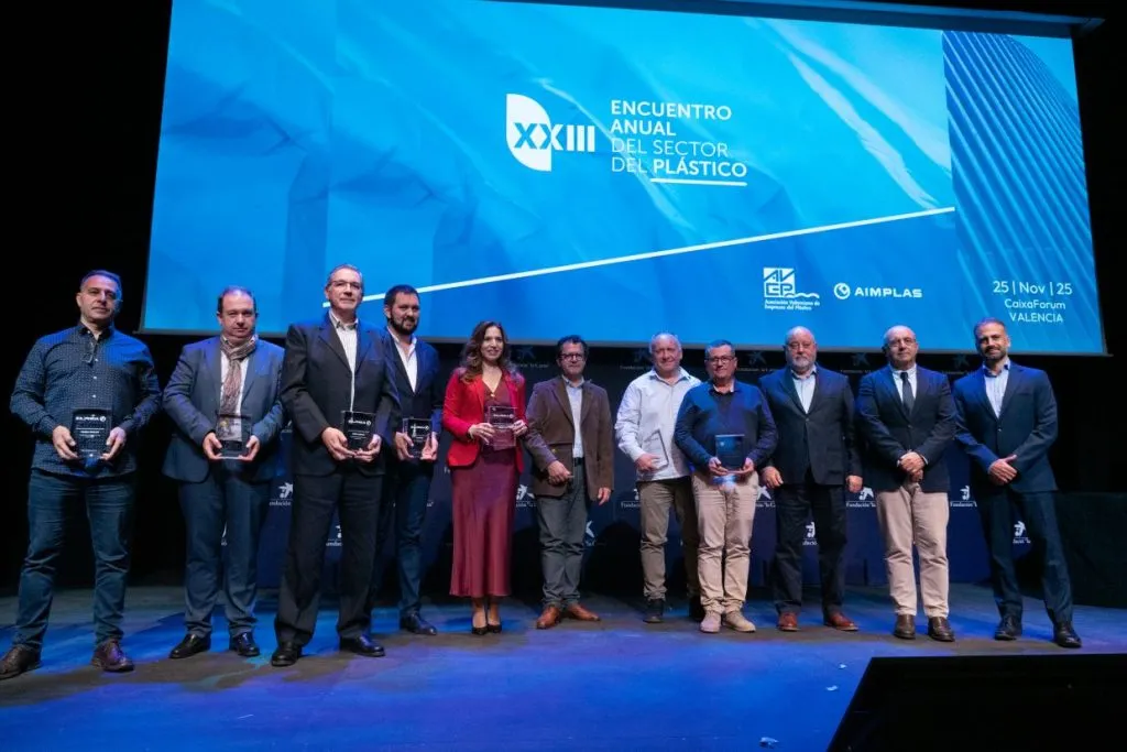 encuentro anual plástico